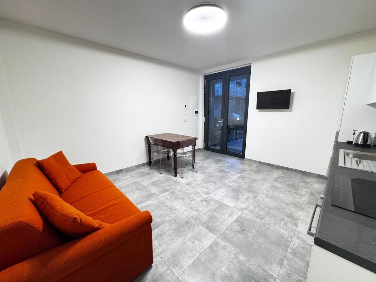 Appartement Bilocale Con Patio Privato à Turin Extérieur photo